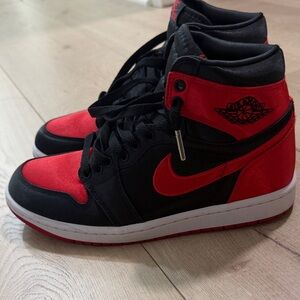 Jordan 1 Retro Satin Bred
